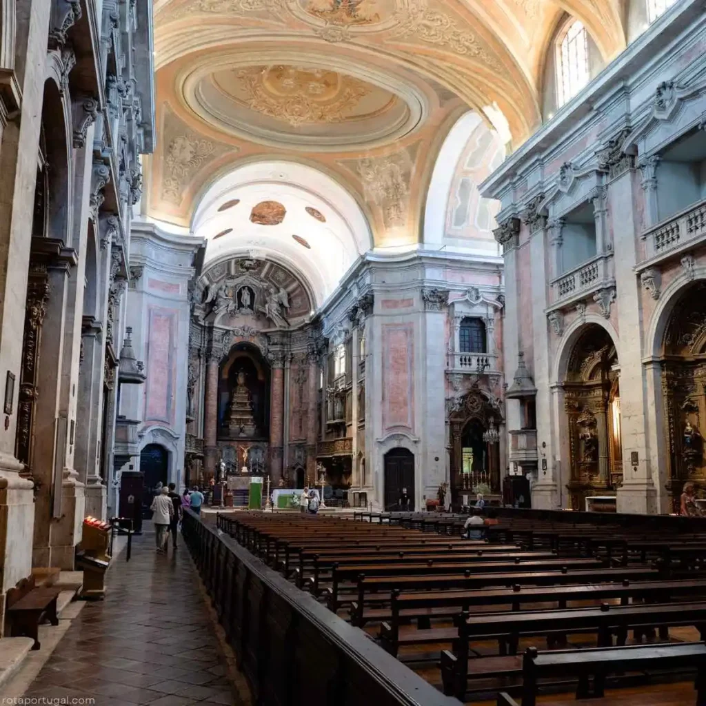 Inside the Church Igreja da Graca